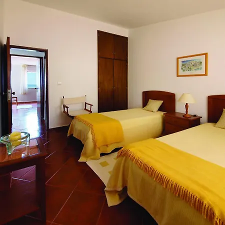 Seaview Apartment *
